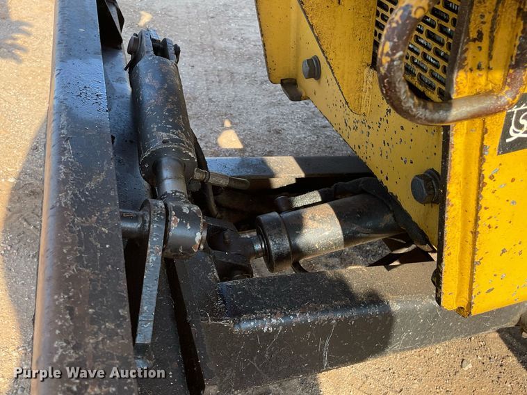 image for item ME9861 2000 Vermeer V3550A  trencher