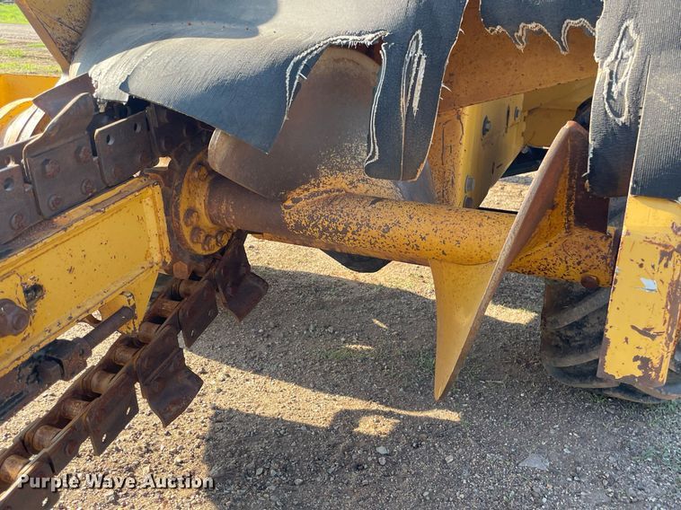 image for item ME9861 2000 Vermeer V3550A  trencher