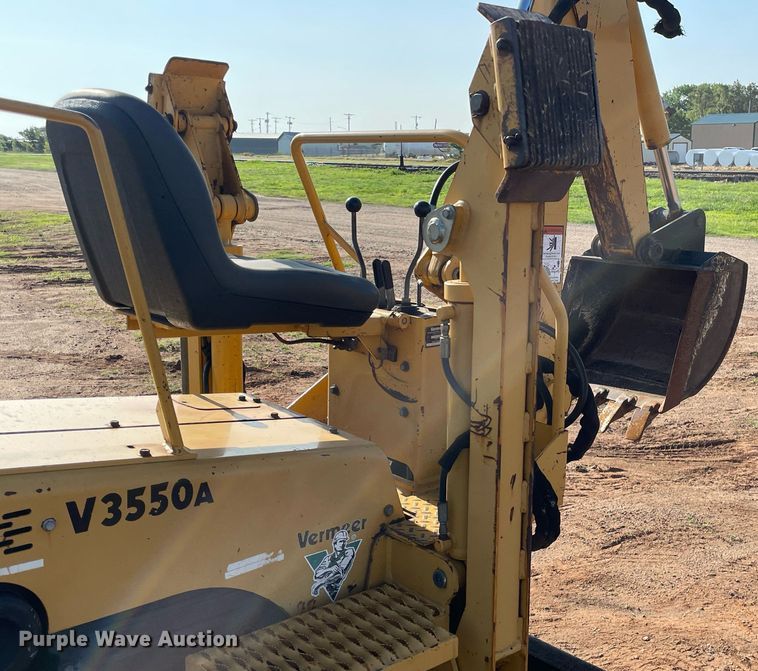 image for item ME9861 2000 Vermeer V3550A  trencher