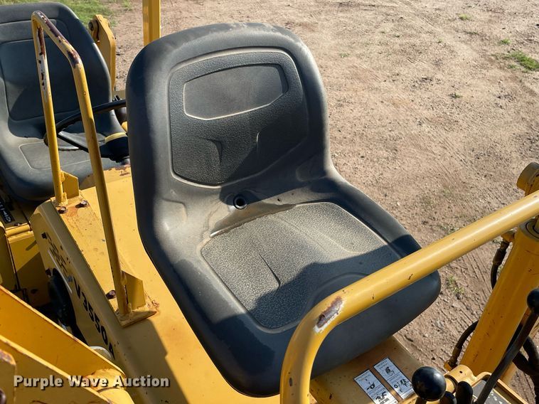 image for item ME9861 2000 Vermeer V3550A  trencher