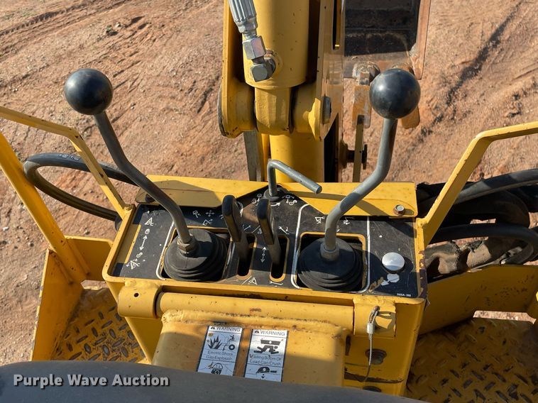 image for item ME9861 2000 Vermeer V3550A  trencher