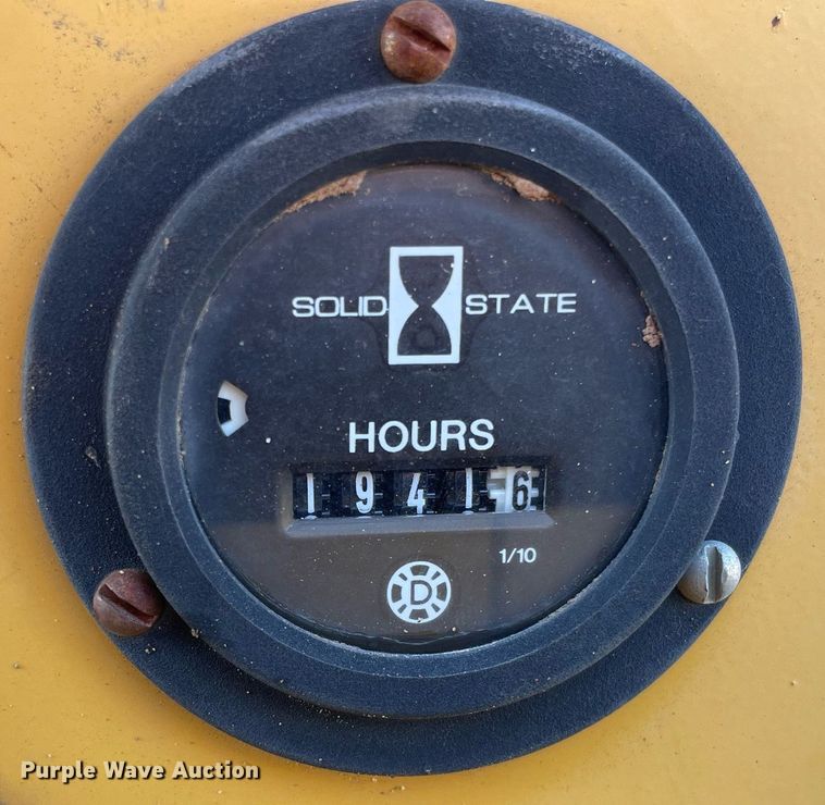 image for item ME9861 2000 Vermeer V3550A  trencher