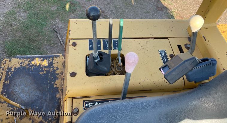 image for item ME9861 2000 Vermeer V3550A  trencher