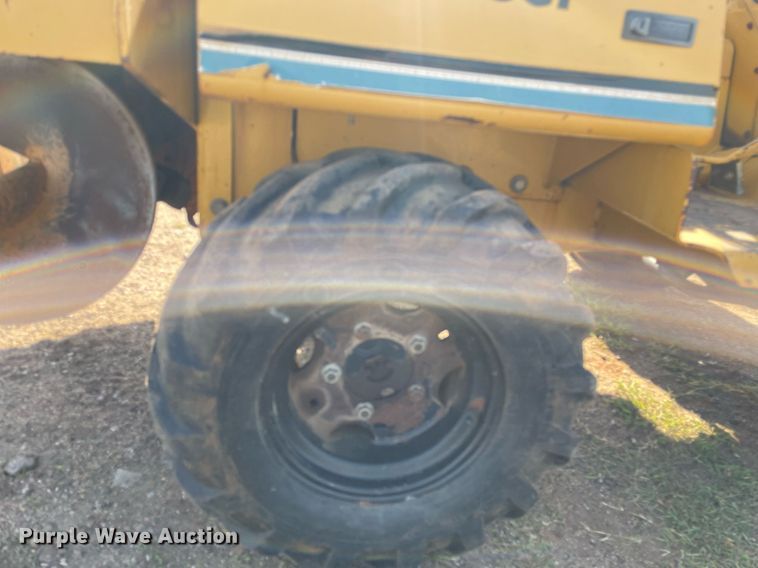 image for item ME9861 2000 Vermeer V3550A  trencher