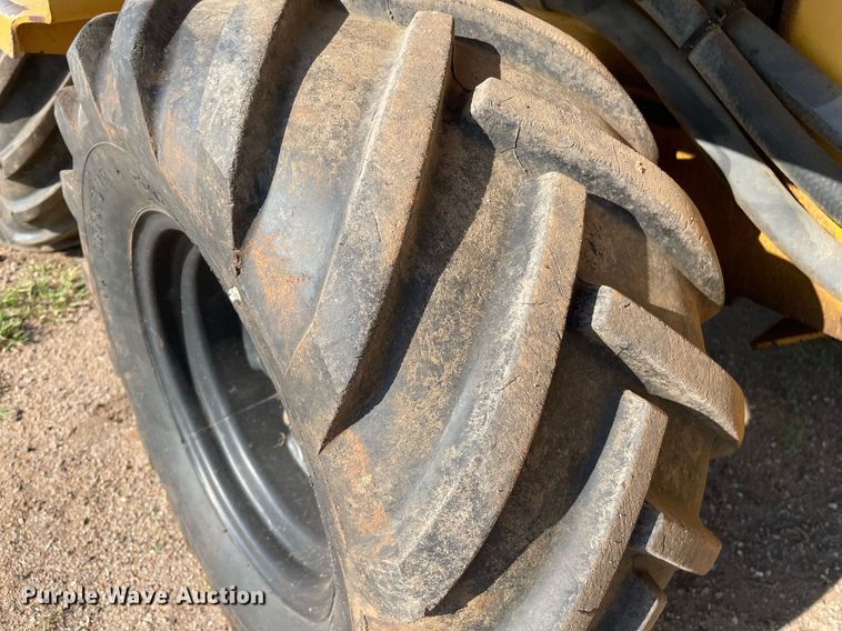 image for item ME9861 2000 Vermeer V3550A  trencher