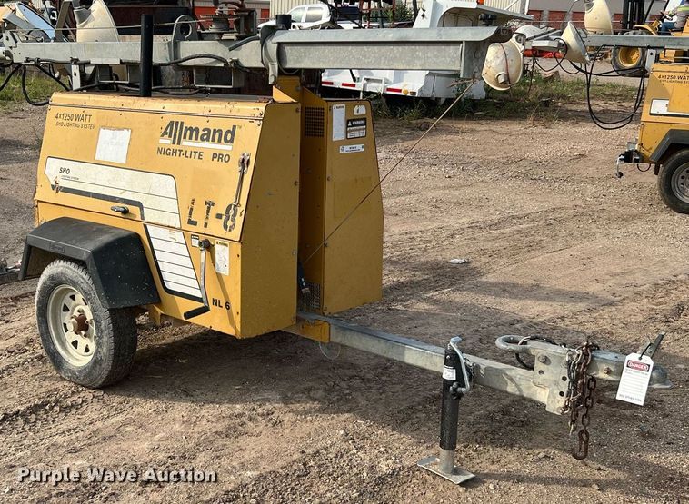 image for item MG9018 Allmand Night-Lite Pro  light plant