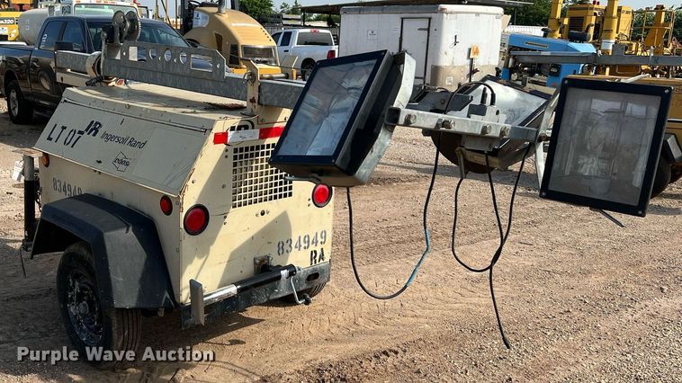 image for item MG9020 2011 Ingersoll Rand LS-60HZ-T4F  light plant