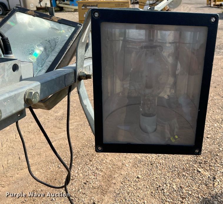 image for item MG9020 2011 Ingersoll Rand LS-60HZ-T4F  light plant