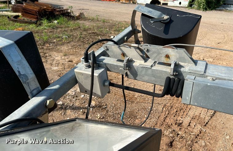 image for item MG9020 2011 Ingersoll Rand LS-60HZ-T4F  light plant