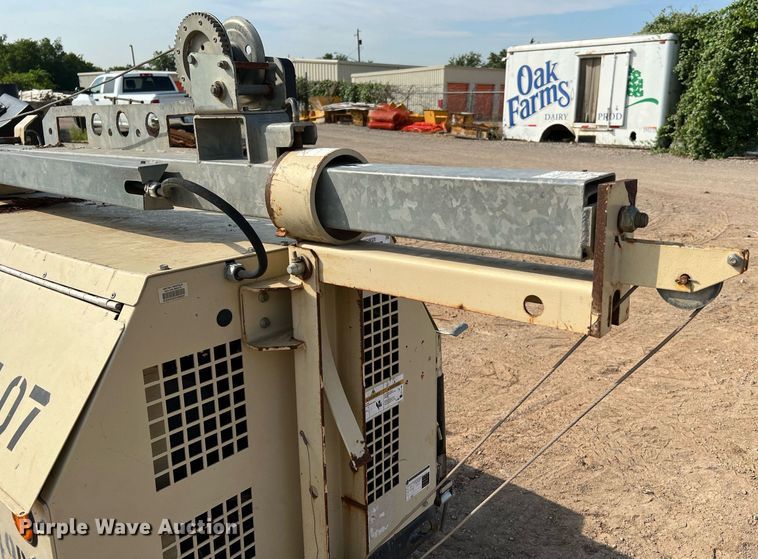 image for item MG9020 2011 Ingersoll Rand LS-60HZ-T4F  light plant