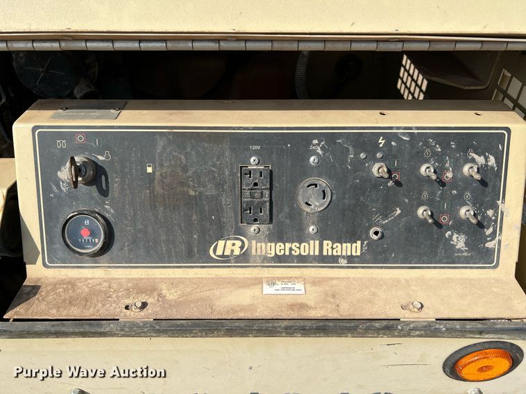 image for item MG9020 2011 Ingersoll Rand LS-60HZ-T4F  light plant