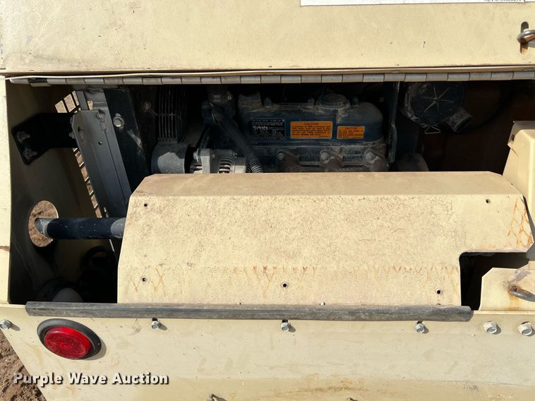 image for item MG9020 2011 Ingersoll Rand LS-60HZ-T4F  light plant