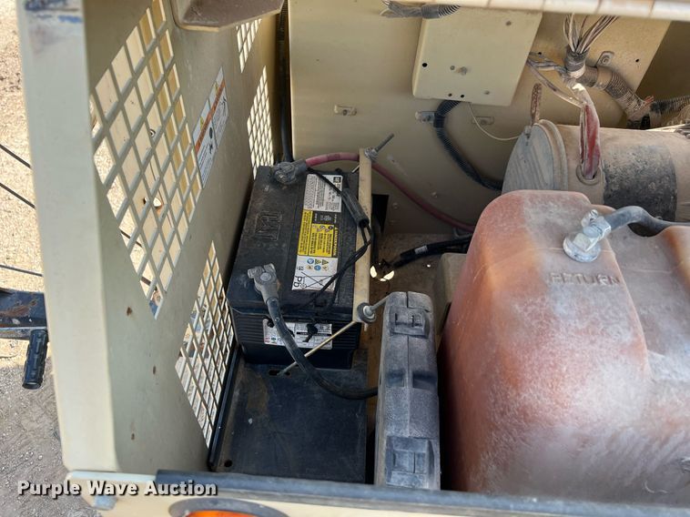 image for item MG9020 2011 Ingersoll Rand LS-60HZ-T4F  light plant