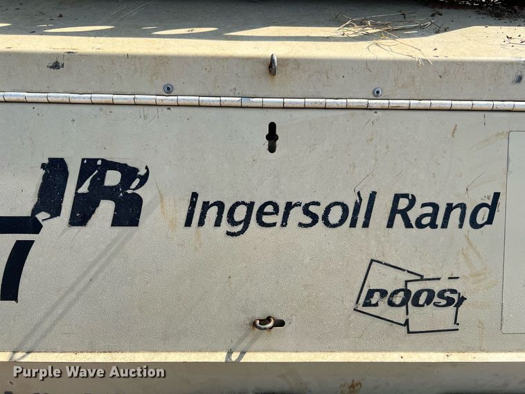 image for item MG9020 2011 Ingersoll Rand LS-60HZ-T4F  light plant
