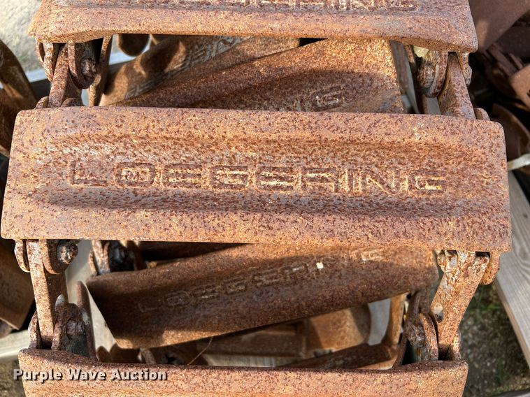 image for item MG9025 (4) Loegering over the tire skid steer tracks