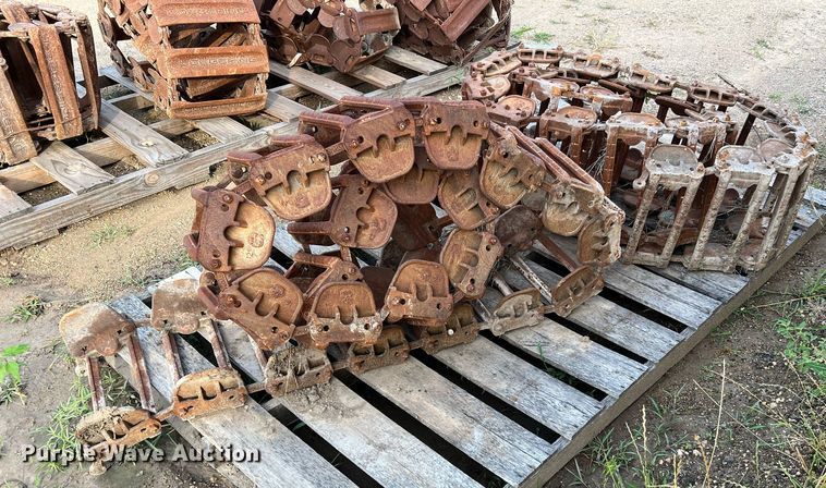 image for item MG9026 (2) 15" W over the tire skid steer tracks