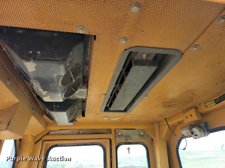 image for item ML9452 1988 Dresser TD25G  dozer