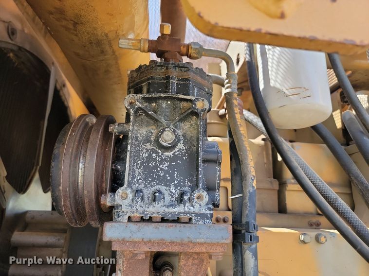 image for item ML9452 1988 Dresser TD25G  dozer