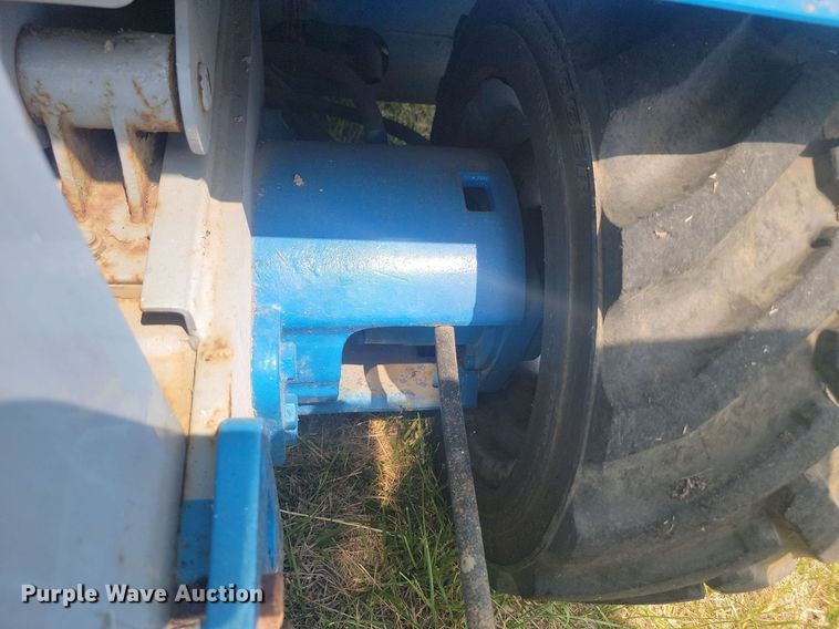 image for item ML9458 2006 Genie GS-3268  scissor lift