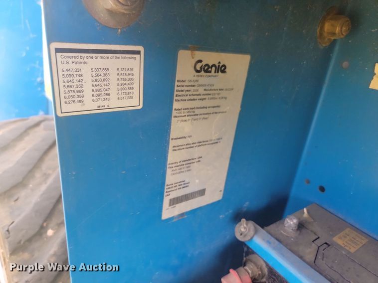 image for item ML9458 2006 Genie GS-3268  scissor lift