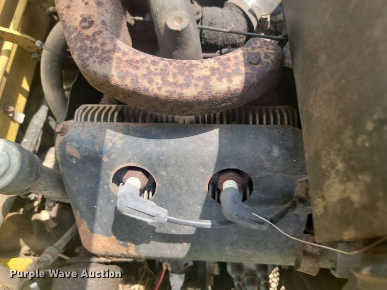 image for item ML9459 1977 New Holland L445  skid steer loader