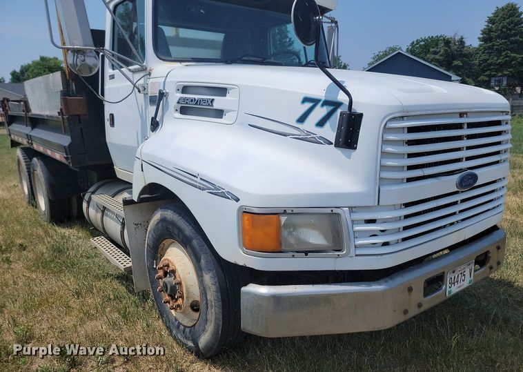 image for item ML9461 1993 Ford LTL9000  dump flatbed truck