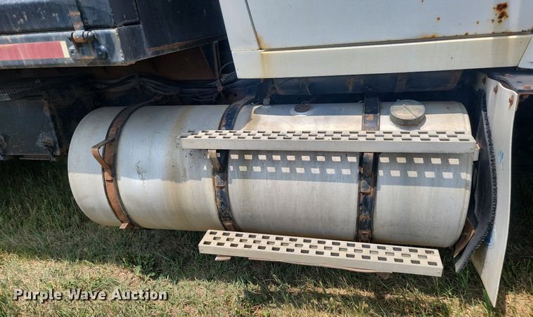 image for item ML9461 1993 Ford LTL9000  dump flatbed truck