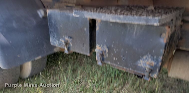 image for item ML9461 1993 Ford LTL9000  dump flatbed truck