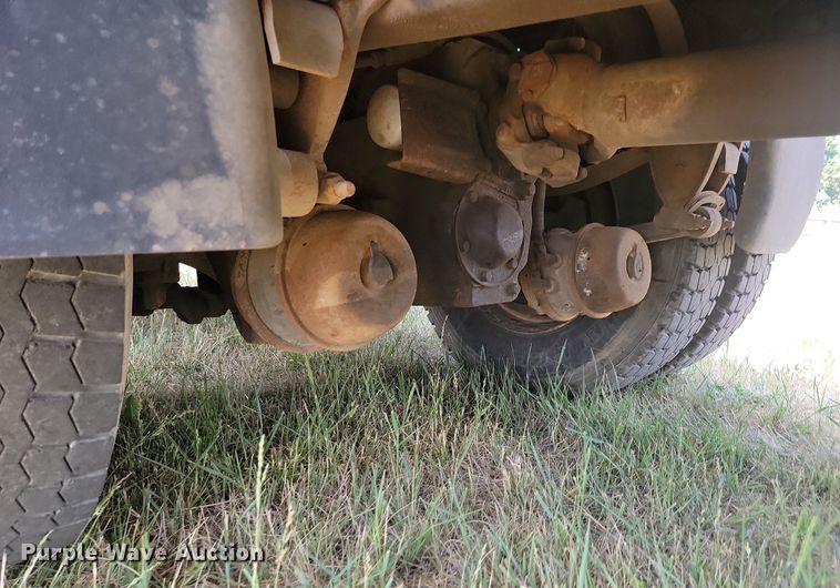 image for item ML9461 1993 Ford LTL9000  dump flatbed truck