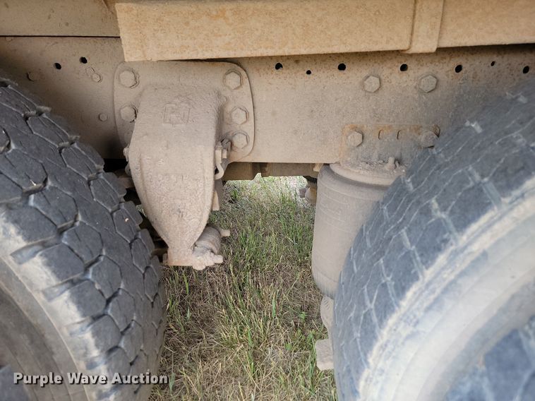 image for item ML9461 1993 Ford LTL9000  dump flatbed truck