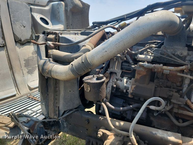 image for item ML9461 1993 Ford LTL9000  dump flatbed truck