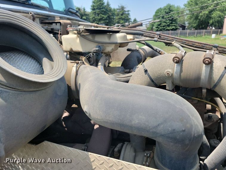 image for item ML9461 1993 Ford LTL9000  dump flatbed truck