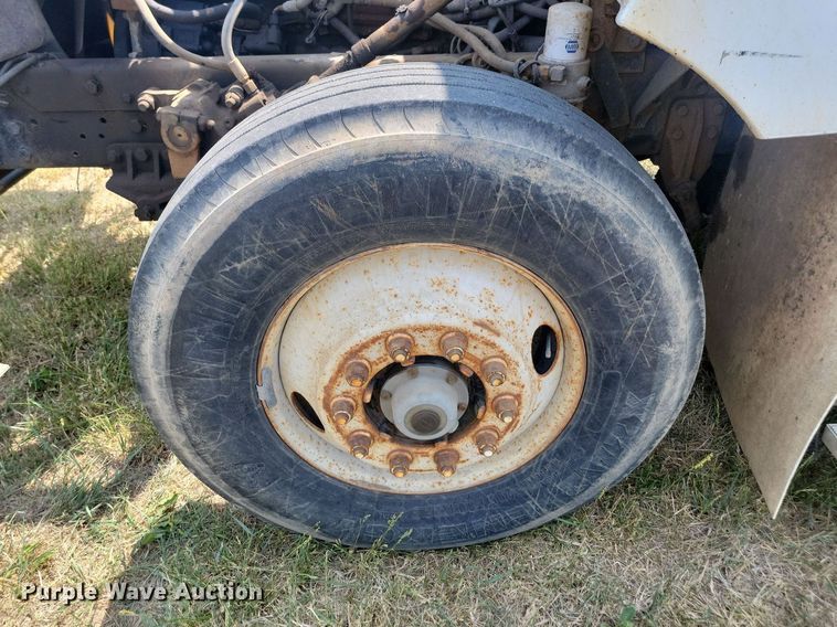 image for item ML9461 1993 Ford LTL9000  dump flatbed truck