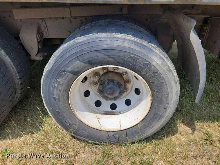 image for item ML9461 1993 Ford LTL9000  dump flatbed truck