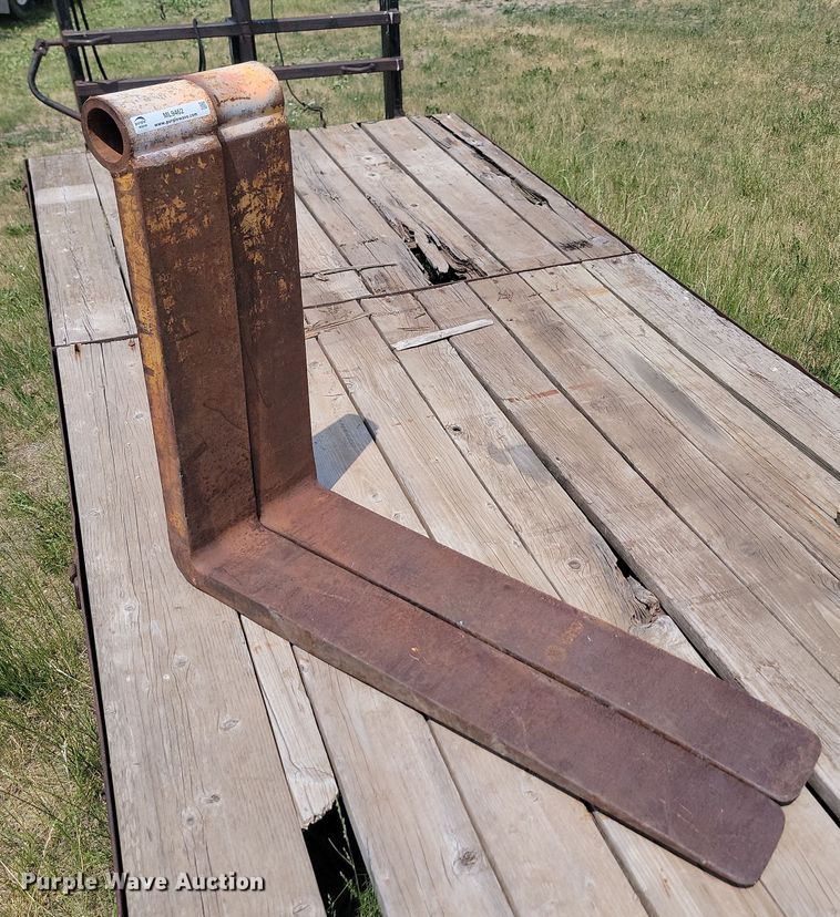image for item ML9462 48" W wheel loader forks