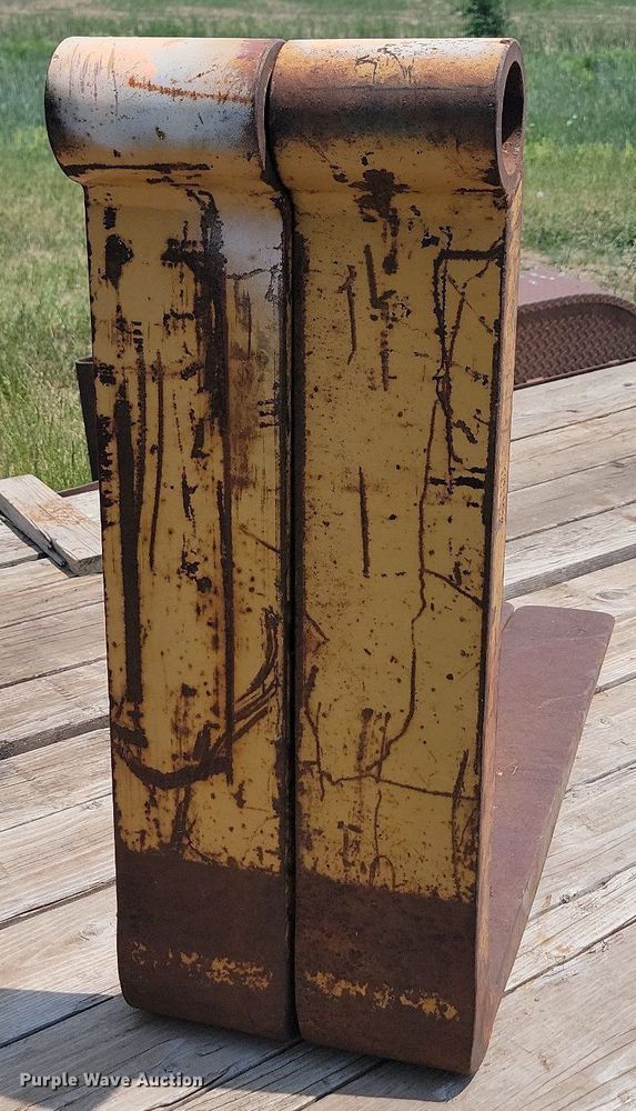 image for item ML9462 48" W wheel loader forks