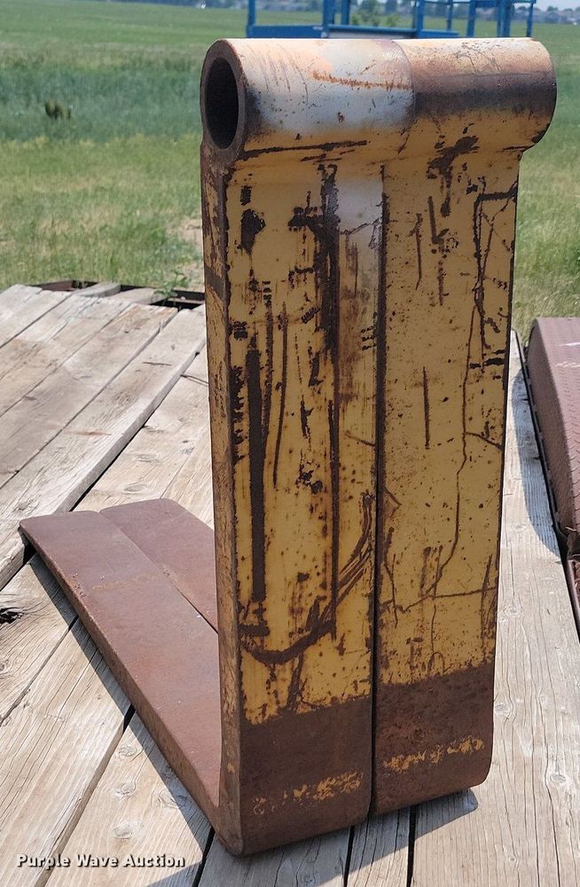 image for item ML9462 48" W wheel loader forks