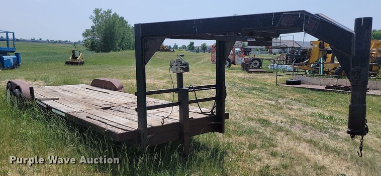 image for item ML9464 2000 Shop built  equipment trailer