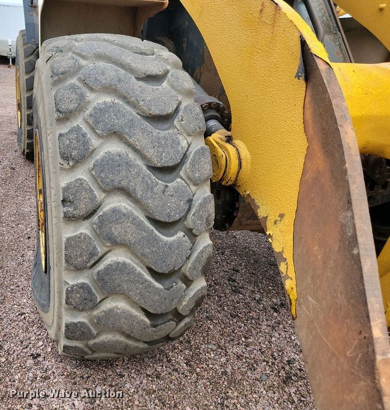 image for item ML9471 2005 Komatsu WA450-5L  wheel loader