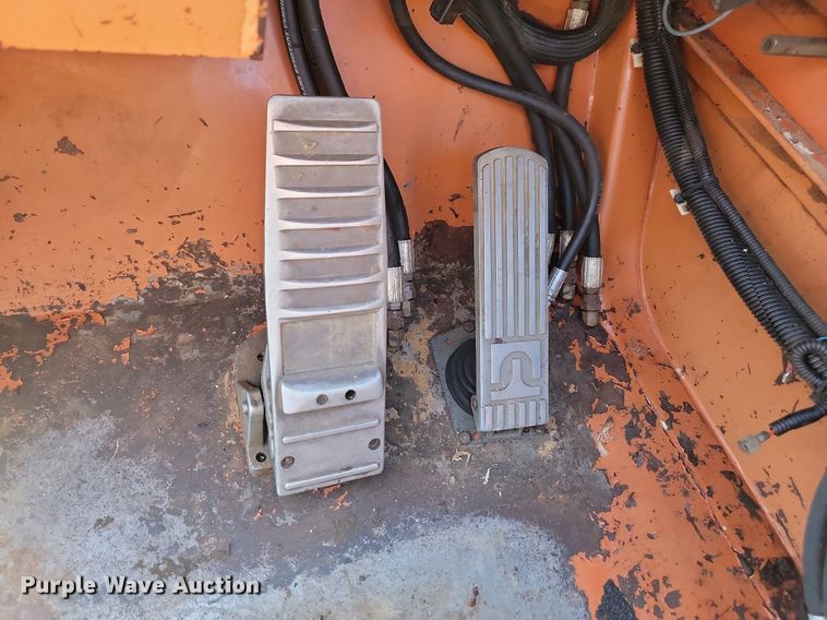 image for item ML9491 Lull Highlander 6K-37  telehandler