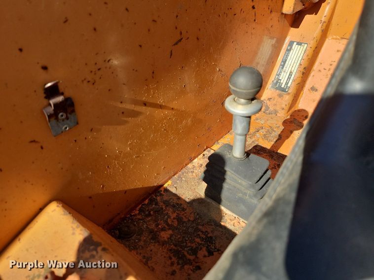 image for item ML9491 Lull Highlander 6K-37  telehandler