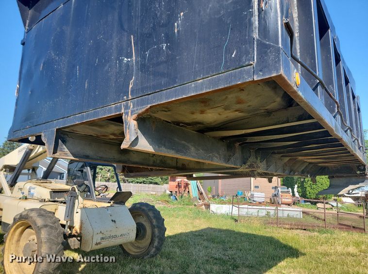 image for item ML9492 Dump truck bed