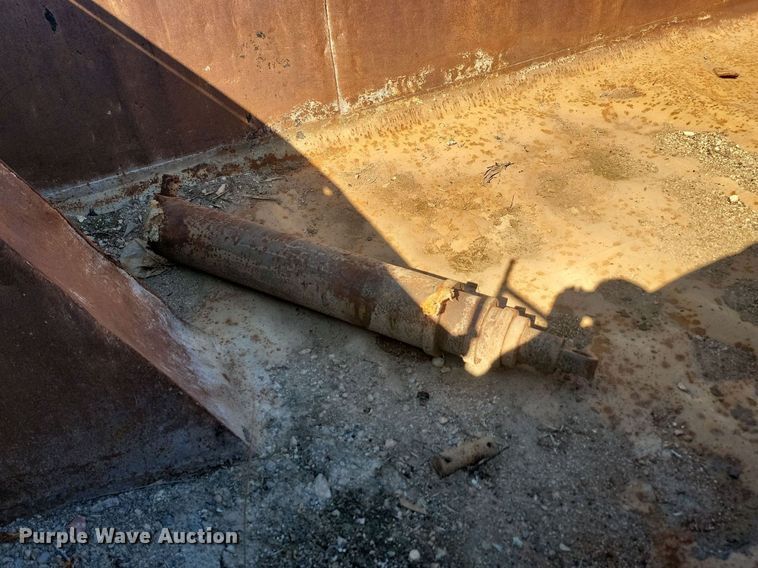 image for item ML9492 Dump truck bed