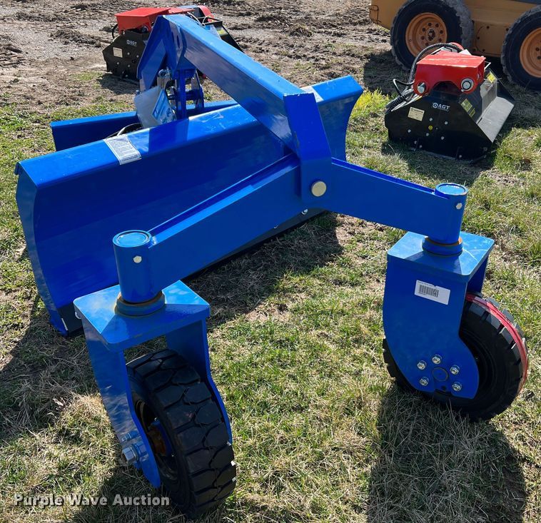 image for item MM9223 2022 TopCat SSSG72  skid steer grader