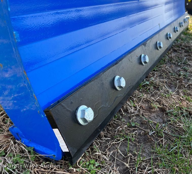 image for item MM9223 2022 TopCat SSSG72  skid steer grader