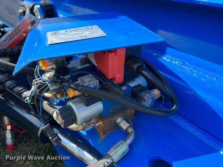 image for item MM9223 2022 TopCat SSSG72  skid steer grader