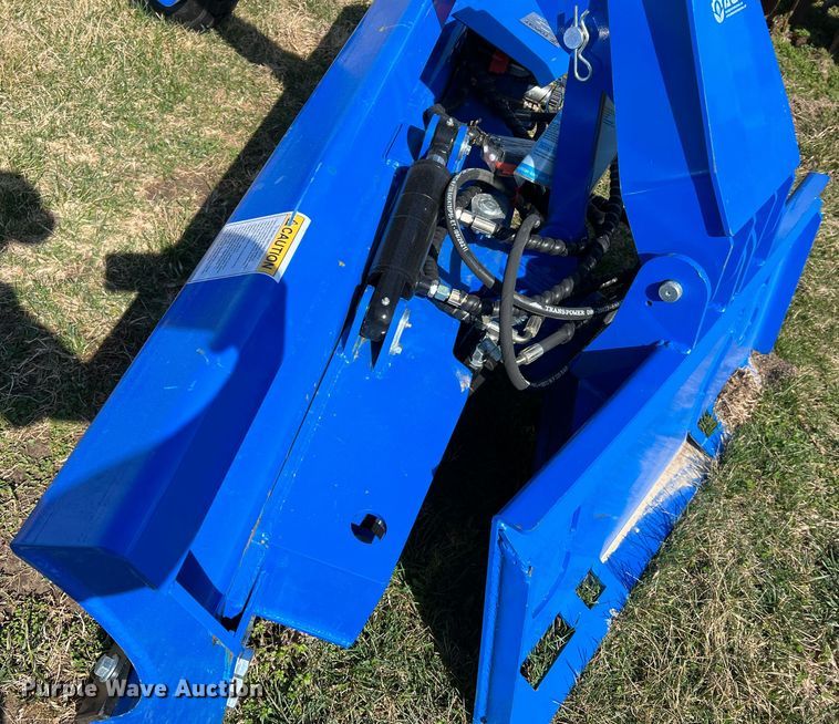 image for item MM9223 2022 TopCat SSSG72  skid steer grader