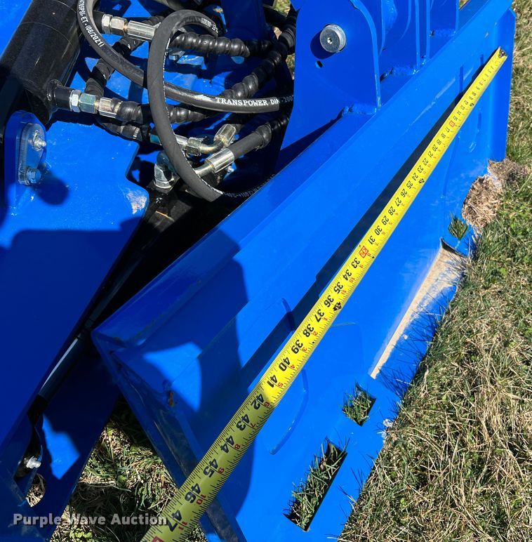 image for item MM9223 2022 TopCat SSSG72  skid steer grader