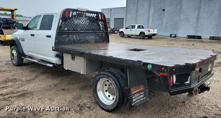 image for item MO9545 2014 Dodge Ram 5500HD  Crew Cab flatbed truck