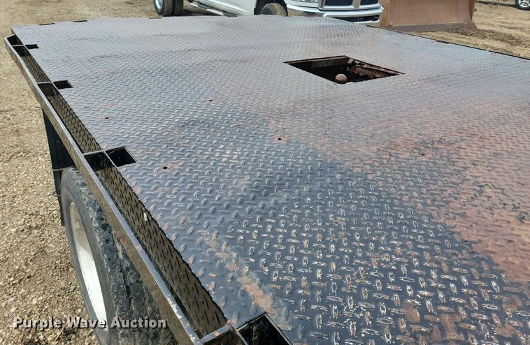 image for item MO9545 2014 Dodge Ram 5500HD  Crew Cab flatbed truck